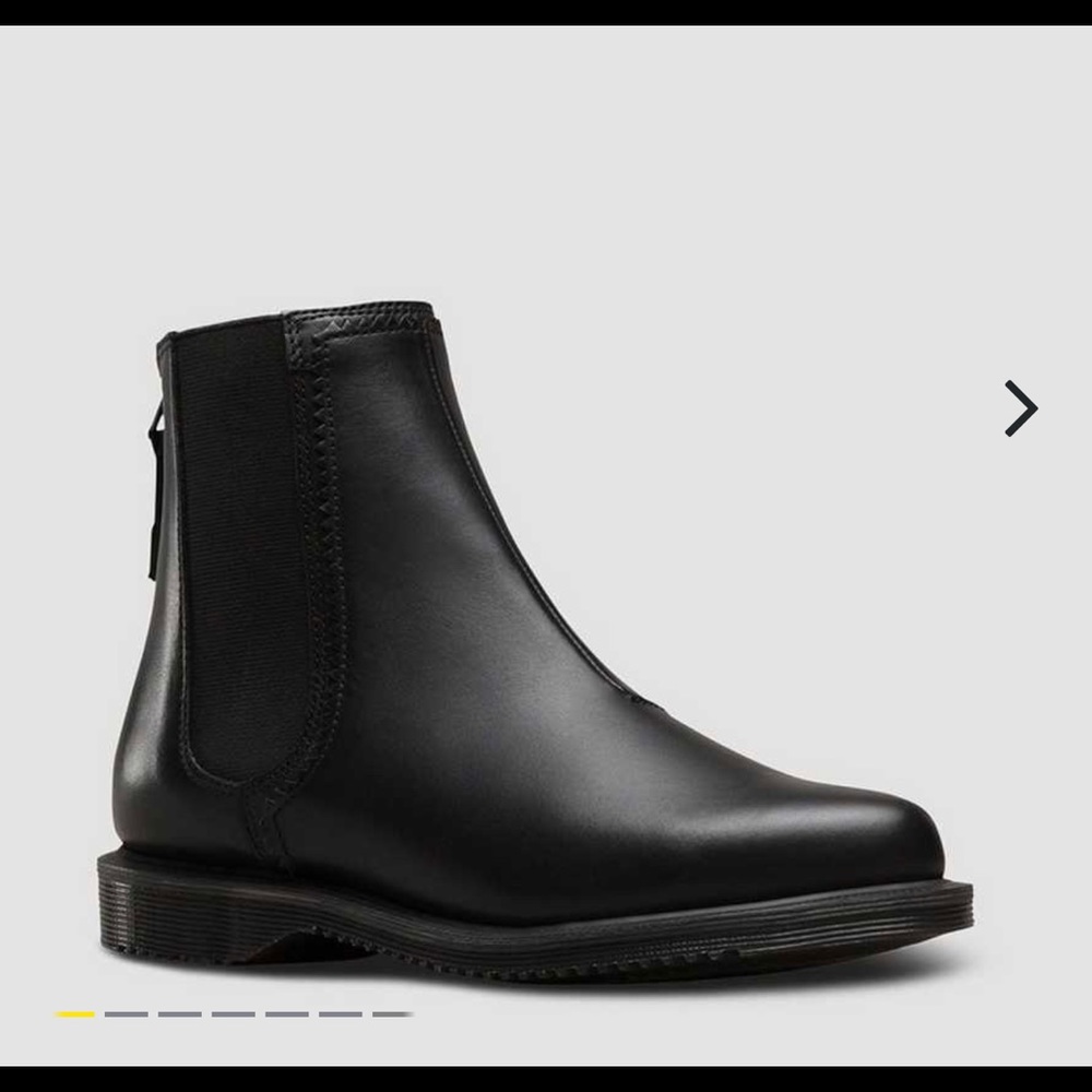 DOC MARTENS ZILLOW CHELSEA BOOT